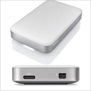 Buffalo Ministation HD-PATU3 dengan konektor thunderbolt