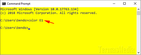 Merubah warna latar (background color) dan teks Command Prompt